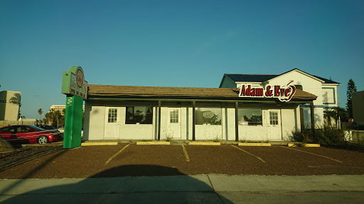 Kelly's Irish Pub